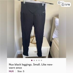 NUX Textured Black Leggings